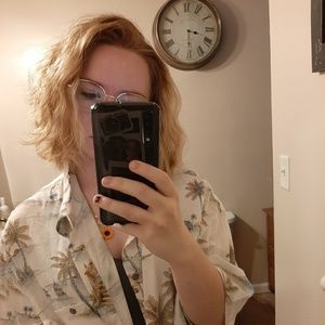 Meet your Posher, Ella